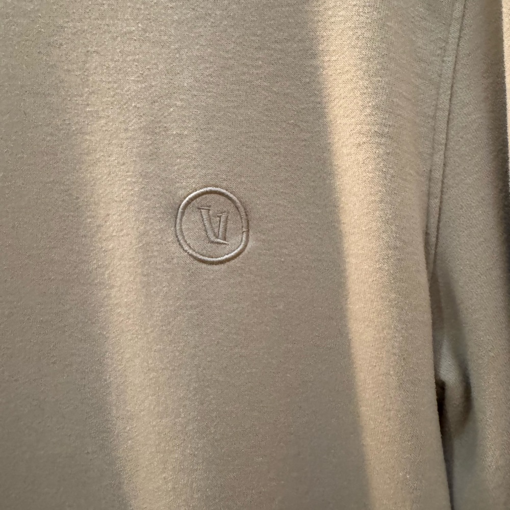 Vuori Men's Crewneck Sweater in Beige